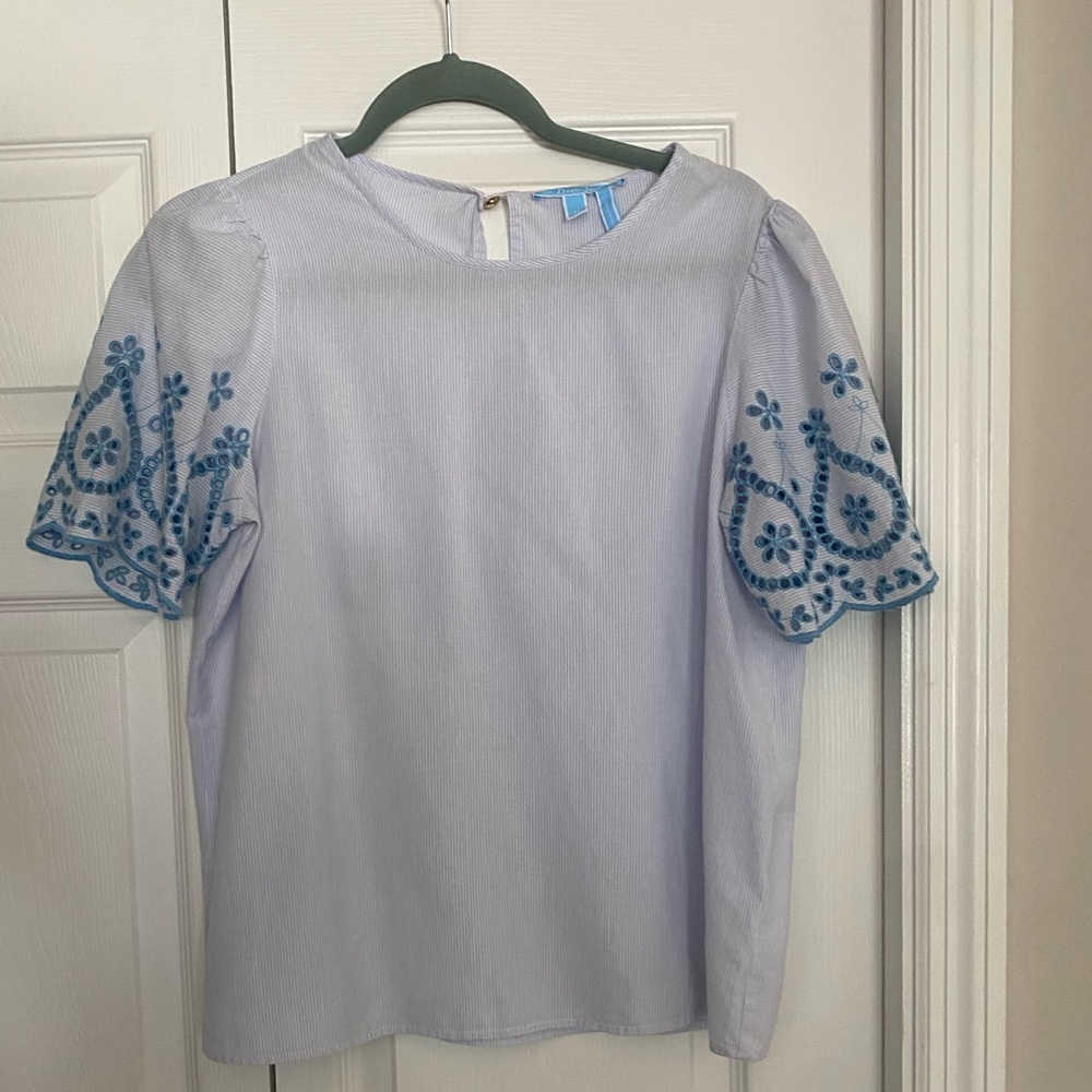 EUC Draper James top size M.